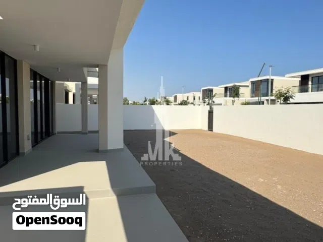 Elegant Villa in Al Mouj – Prime Location