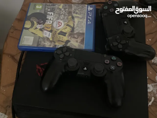 بلاستيشن 4سلم مع يدين أصليات و سيدي فيفا2017