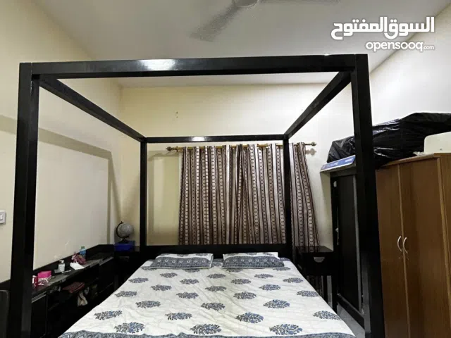 wooden strong King size bed (like new)