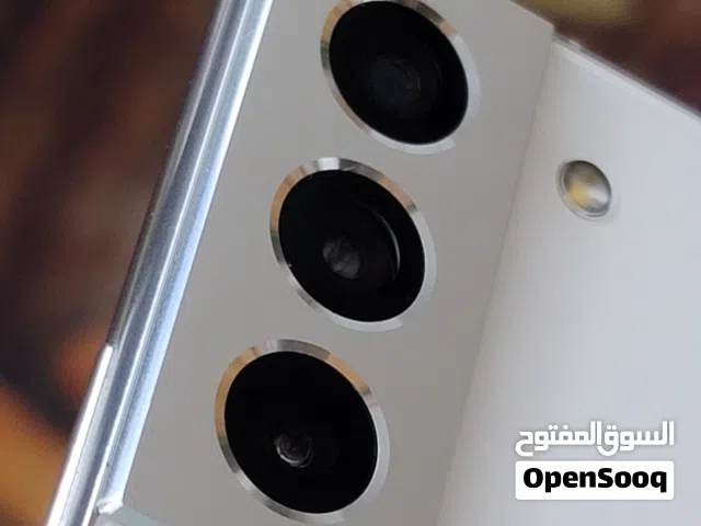 Samsung Galaxy S22 5G Snapdragon 8 Gen 1 RAM): سعة 8 جيجابايت الهاتف محمي بزجاج Gorilla Glass Vict
