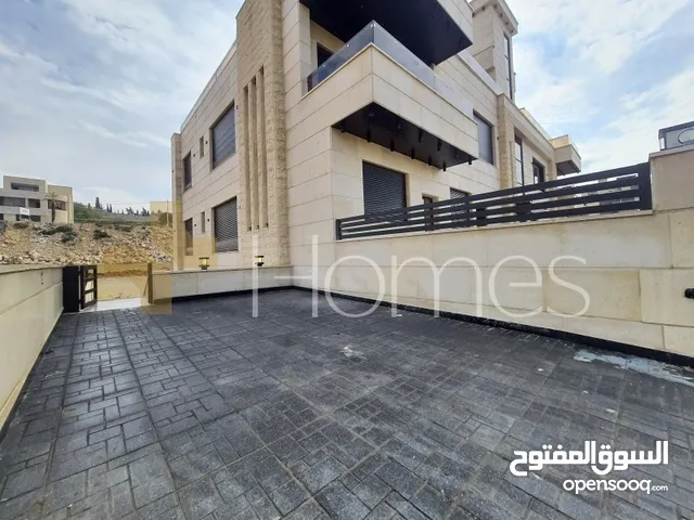 شقة مع حديقة للبيع في رجم عميش بمساحة بناء 193م