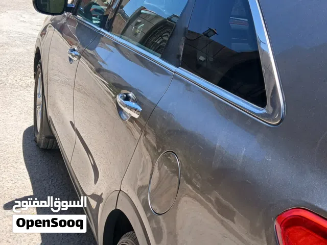 2016 كيا سورينتو Standard