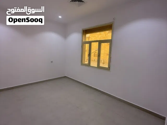 300 m2 5 Bedrooms Apartments for Rent in Al Jahra Waha