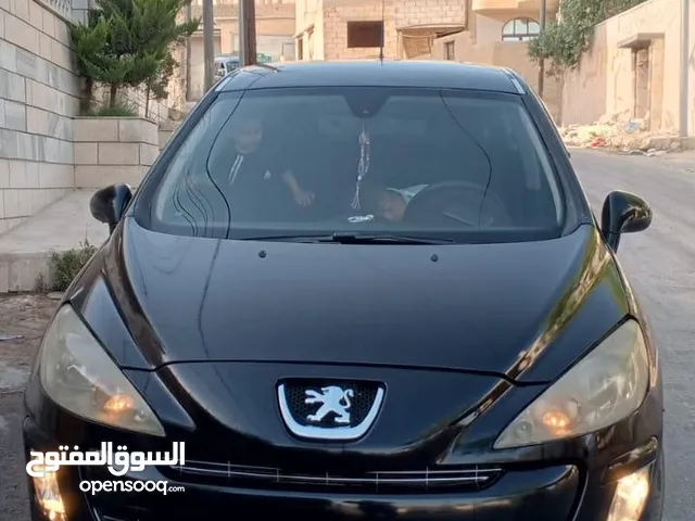بيجو للبيع لون اسود اتوماتيك موديل 2011