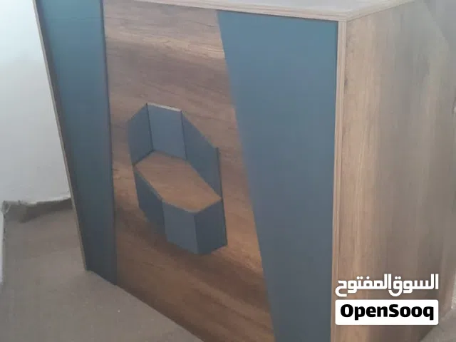 مكتب استقبال مستعمل للبيع