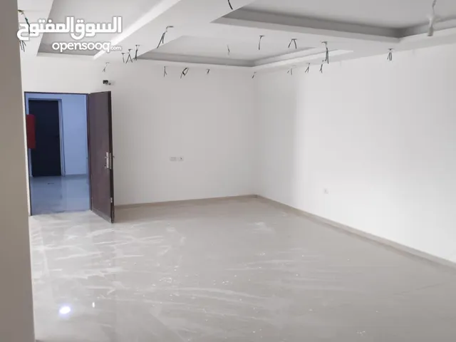 250m2 3 Bedrooms Apartments for Sale in Ramallah and Al-Bireh Al Tira