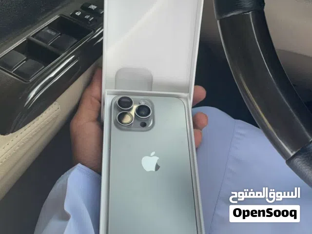 Apple iPhone 15 Pro Max 256 GB in Muscat