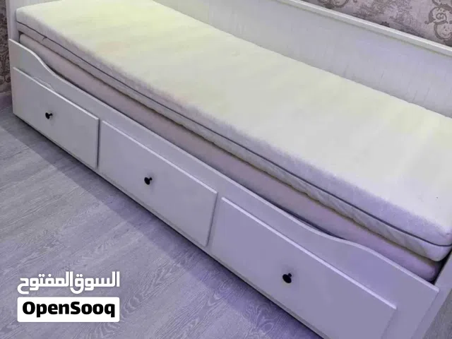 للبيع غرفه نوم شبه جديده