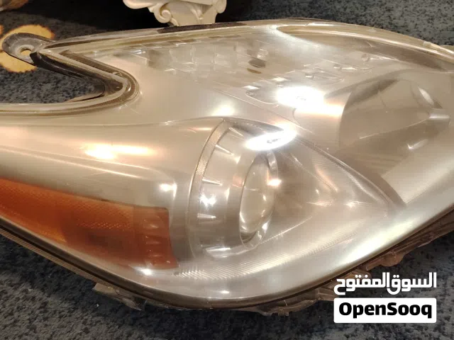 ضوء يمين بريوس من 2010 ل 2015 نظيف لا يوجد عليه جيلاتين