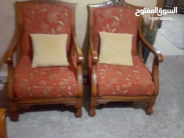 طقم كنب تسع مقاعد تفصيل مع طربيزات ثقيل
