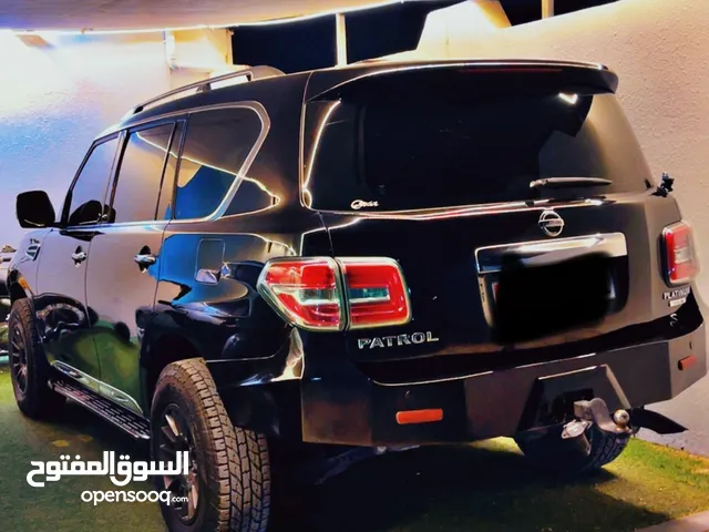 للبيع دعاميات فيبر لنيسان من موديل 2010/2019