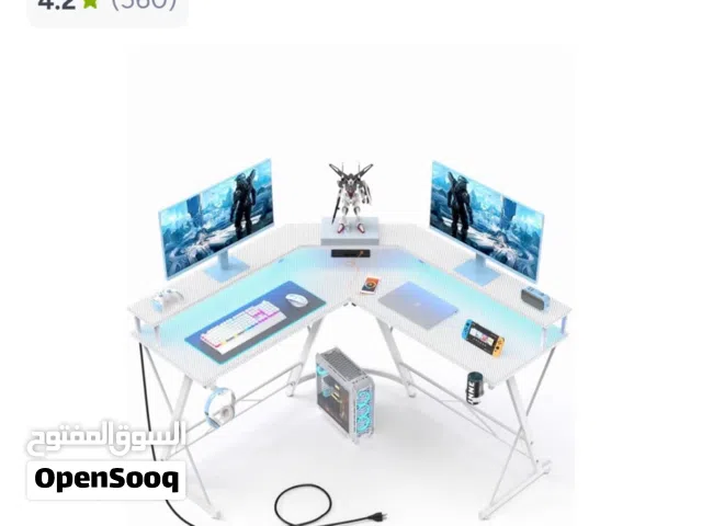 طاولة قيمنج كاربون فايبر للبيع .