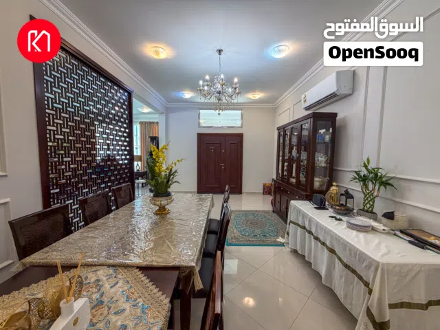 340 m2 3 Bedrooms Villa for Sale in Muscat Al Khoud