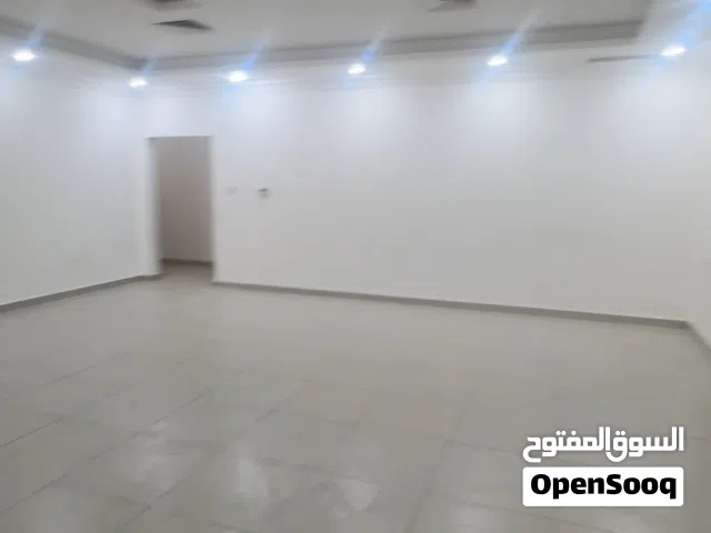 للإيجار دور ارضي في ابوفطيره مع غ سائق