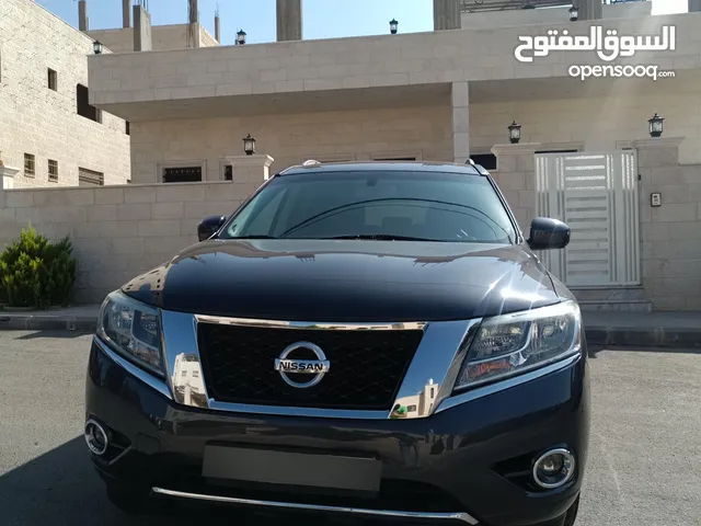 Used Nissan Pathfinder in Amman
