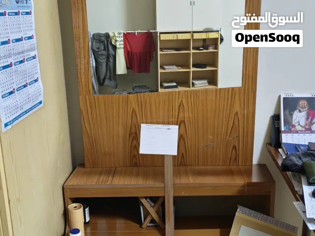 Dressing table usable for men and women