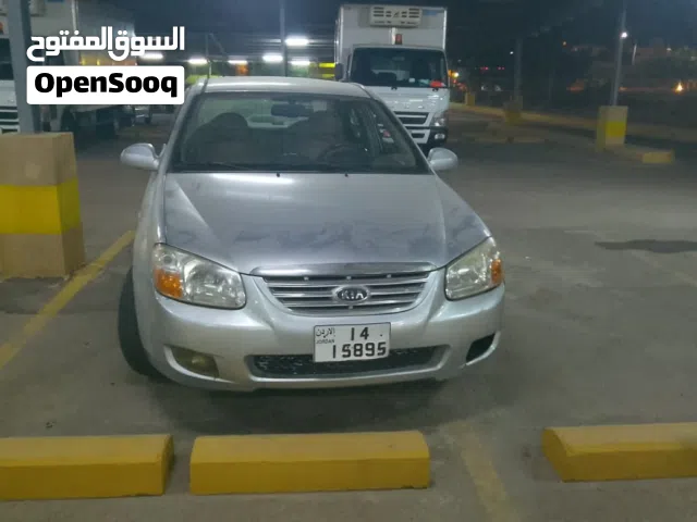 2007 كيا سيراتو Standard