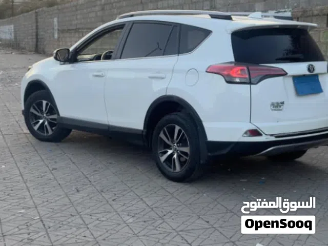 2018 Toyota RAV 4 XLE