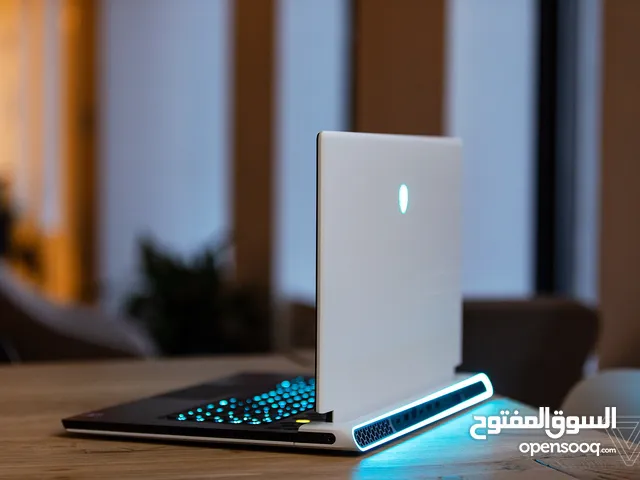Alienware x17 r2