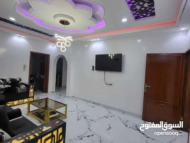 شقق مفروشه للايجار في صنعاء شقة مفروشة VIP فاخرة جديد اول ساكن 3 غرف للايجار صنعاء حدة المدينة..