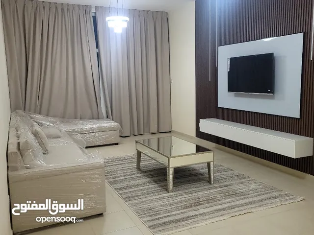 للبيع شقه غرفتين وصاله بابراج عجمان وان مساحه واسعه .دفعه اولى فقط . استلام فورى