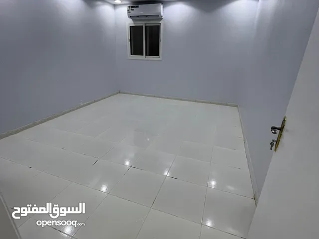 165 m2 1 Bedroom Apartments for Rent in Al Riyadh Hittin