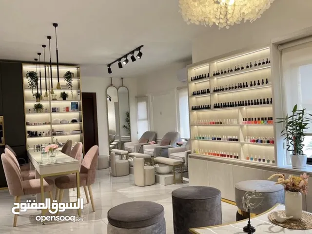 صالون سيدات متكامل شغلو و جاهز للاستلام فورا