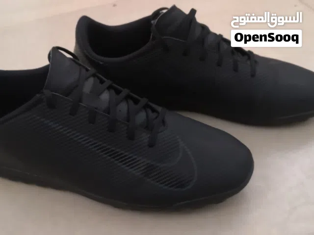 سبيدرو كورة النوع نايك