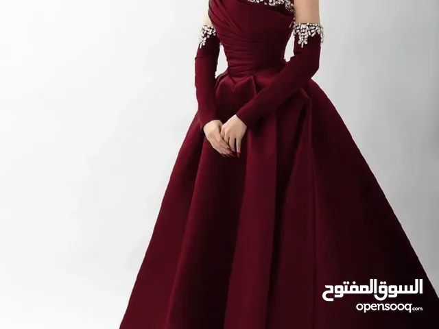 *فستان مصمم ليبرز جمالك ويجعلك تشعرين بالثقة بنفسك أمام الحضور*