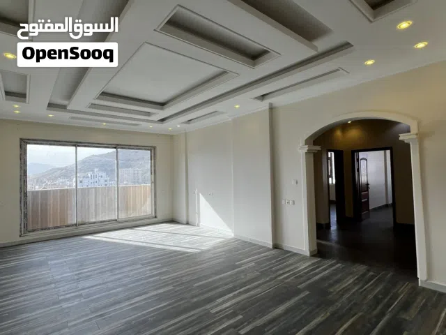 ااافخر شقة للإيجار في صنعاء مساحة وااسعة وكبيرررة جنوبي غربي دافية ومهويه طوااال اليوم سوبر لووووكس