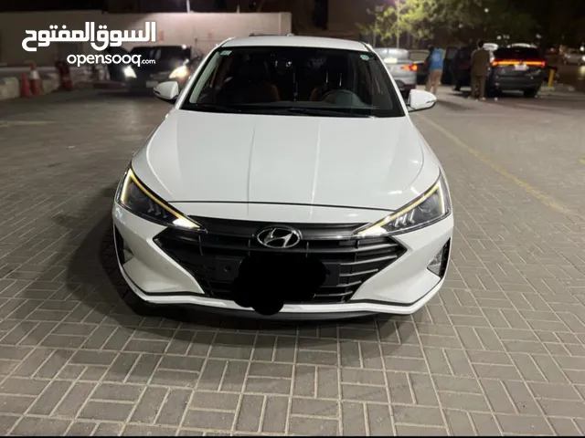 Used Hyundai Elantra in Dubai