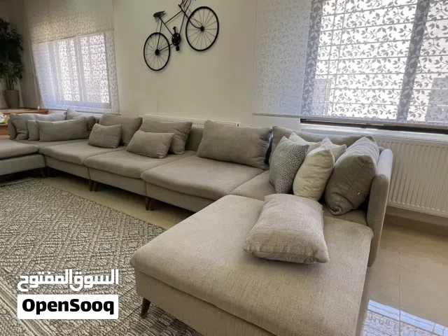 طقم كنب بحالة ممتازة 7 مقاعد