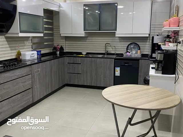 168 m2 3 Bedrooms Apartments for Sale in Zarqa Al Zarqa Al Jadeedeh