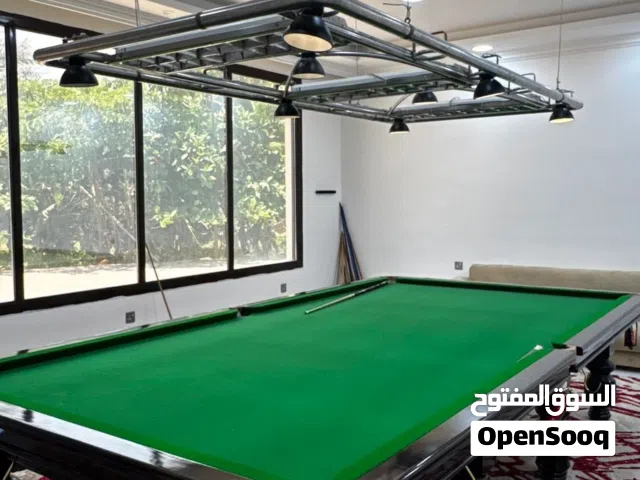 طاولة سنوكر جديدة لم تستعمل بعد