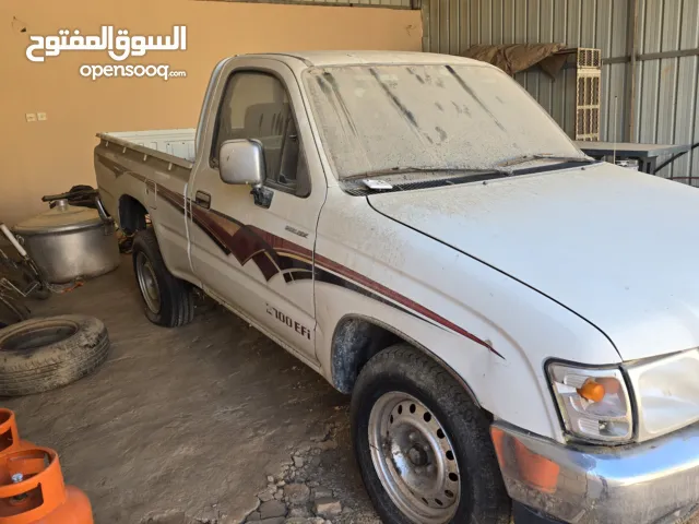 هايلوكس يبانيه 2005