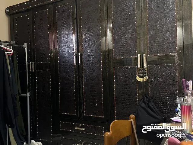 غرفة نوم كامله وسرير وطقم كنب 14 شخص