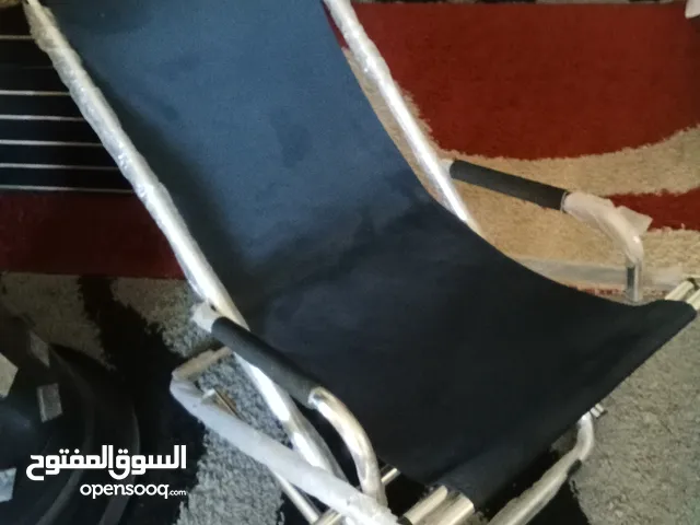 كرسي حديقه عالي الجوده والشكل انيق جدا وقابل للطي بحديد الكروم