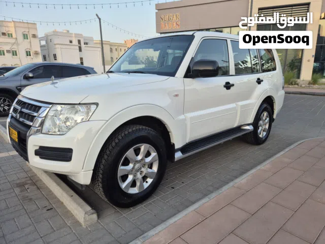 2015 pajero 3.8 نظيف جدا جدا