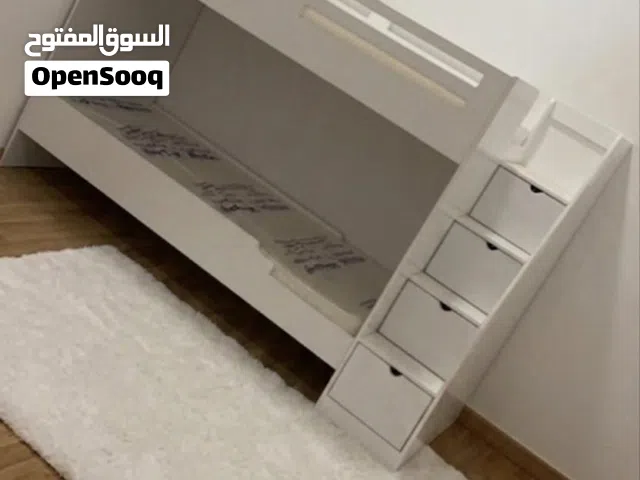للبيع سرير دورين خشب ابيض اصلي