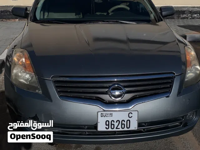 2009 نيسان التيما SL