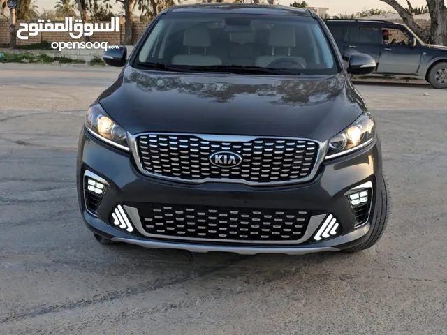 Used Kia Sorento in Tripoli