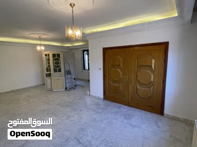 210 m2 3 Bedrooms Apartments for Rent in Amman Daheit Al Rasheed