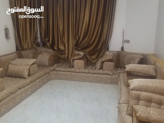 250 m2 4 Bedrooms Apartments for Rent in Sana'a Bayt Baws