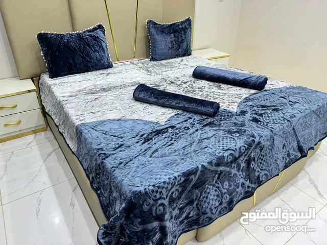 *أشتري بطانيات وحصل علئ هدية 2دعسات طقم البطانية 110*60*