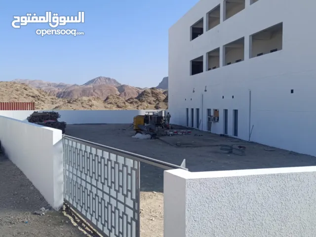 العتكية الصناعية ورشة عمل للإيجار  خلف محطة نفط عمان