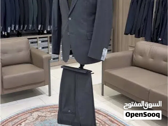 بدله لون اسود مع حذاء  حزام  كرافات رجاليه العمر 18-33