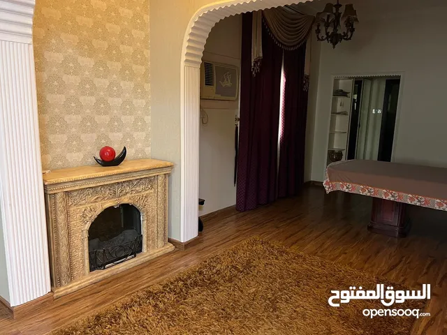 550m2 More than 6 bedrooms Townhouse for Sale in Central Governorate Tubli