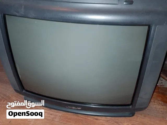 تلفزيون قاريونس بلاشرطة شغال و 2 صغار واحد عاطل واحد بيه عطل في صوت