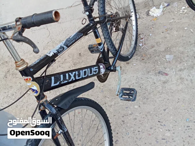 للبيع بايسكل رياضي نضيف
