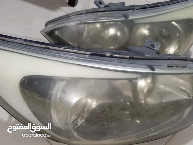 ضو يمين ويسار كيا ريو 2014 هاتشباك بحالة مقبولة
